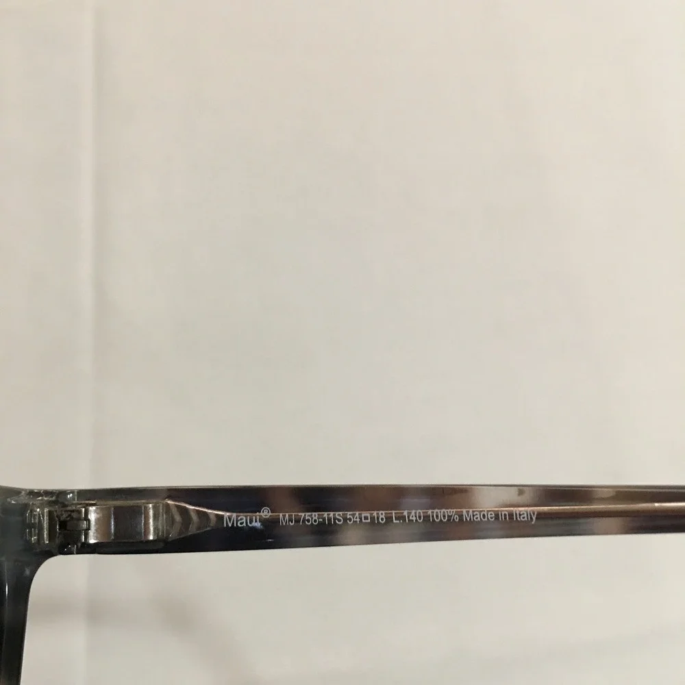 Maui Jim Honi Gray Tortoise Stripe Sunglasses MJ758-11S 54mm Italy Frame Only